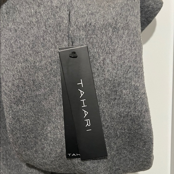 Tahari Women's Gray Cape Jacket - Picture 4 of 14